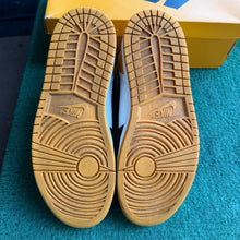Load image into Gallery viewer, Jordan Taxi 1s Size 10
