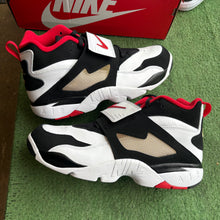 Load image into Gallery viewer, Nike 49ers Air Diamond Turfs Size 13
