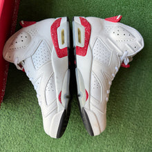 Load image into Gallery viewer, Jordan Red Oreo 6s Size 11.5
