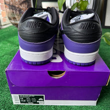 Load image into Gallery viewer, Nike SB Court Purple Low Dunks Size 13

