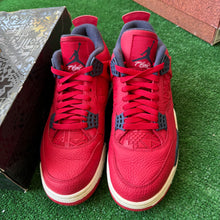 Load image into Gallery viewer, Jordan FIBA 4s Size 10
