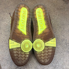 Load image into Gallery viewer, Louis Vuitton Trainers Size 10UK
