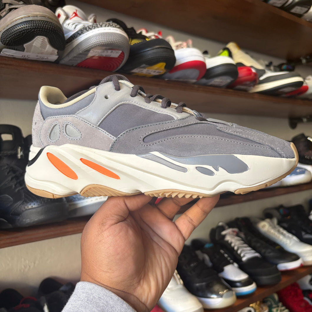 Yeezy Magnet 700s Size 9