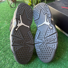 Load image into Gallery viewer, Jordan Cap and Gown 6s Size 10
