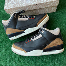 Load image into Gallery viewer, Jordan Desert Elephant 3s Size 10
