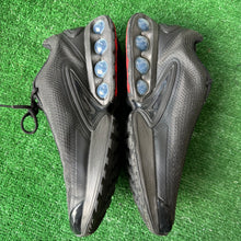 Load image into Gallery viewer, Nike Air Max DNs Size 14
