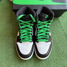 Load image into Gallery viewer, Jordan Lucky Green 1s Size 7.5
