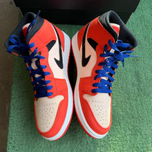 Load image into Gallery viewer, Jordan Team Orange Mid 1s Size 8

