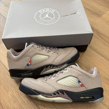 Load image into Gallery viewer, Jordan PSG Low 5s Size 10
