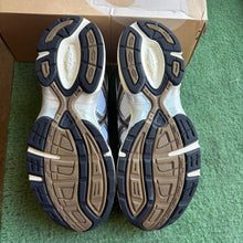 Load image into Gallery viewer, ASICS White Clay Canyon Gel-1130s Size 10.5

