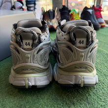 Load image into Gallery viewer, Balenciaga Runners Size 44
