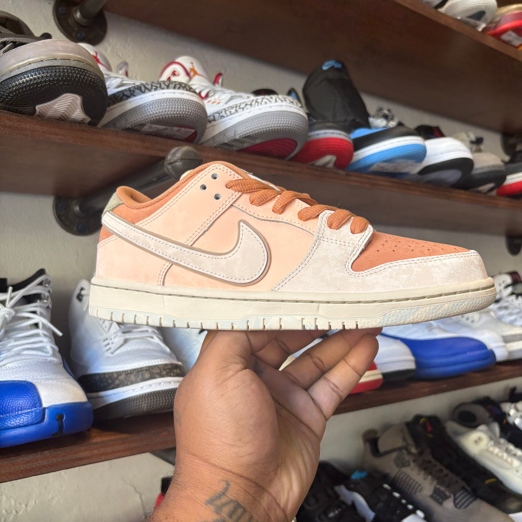 Nike Trocadero SB Low Dunks Size 8.5