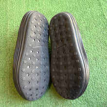 Load image into Gallery viewer, Nike ReactX Rejuven8 Size 9
