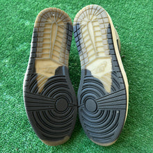 Load image into Gallery viewer, Jordan Gore-Tex Black Particle Grey 1s Size 10.5
