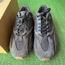 Load image into Gallery viewer, Adidas Yeezy Utility Black 700s Size 7
