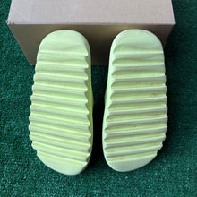 Load image into Gallery viewer, Yeezy Green Glow Slides Size 5
