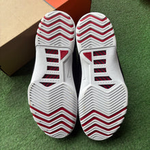 Load image into Gallery viewer, Nike Lebron Debut Zoom Generations Size 10.5
