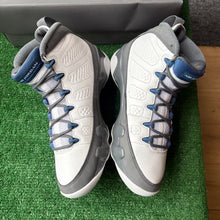 Load image into Gallery viewer, Jordan Flint 9s Size 9
