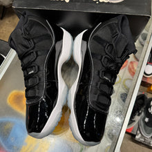 Load image into Gallery viewer, Jordan Space Jam 11s Size 12
