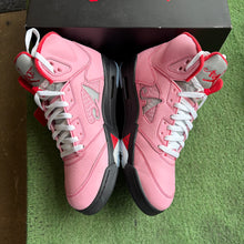 Load image into Gallery viewer, Jordan Pink Awake 5s Size 11.5
