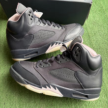 Load image into Gallery viewer, Jordan PSG 5s Size 13
