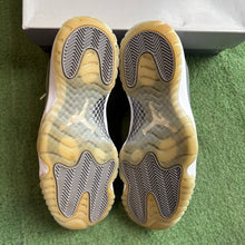 Load image into Gallery viewer, Jordan Cool Grey 11s Size 10.5
