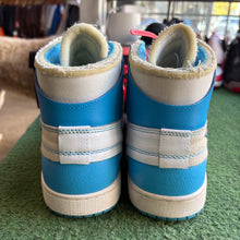 Load image into Gallery viewer, Jordan Off White UNC 1s Size 11
