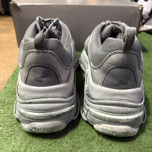 Load image into Gallery viewer, Balenciaga Triple S Size 46
