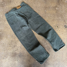 Load image into Gallery viewer, Vintage Levi’s Orange Tab Jeans Size 36 x 32
