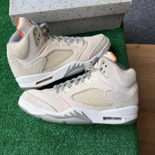 Load image into Gallery viewer, Jordan Craft 5s Size 12
