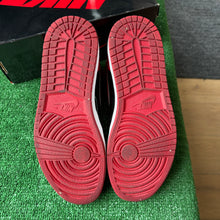 Load image into Gallery viewer, Jordan Patent Bred 1s Size 11
