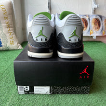 Load image into Gallery viewer, Jordan Chlorophyll 3s Size 9
