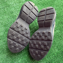 Load image into Gallery viewer, Gucci Rhython Size 7UK
