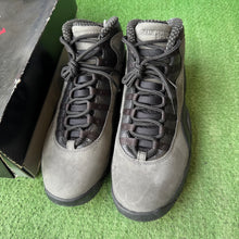 Load image into Gallery viewer, 2018 Jordan Shadow 10s Size 10
