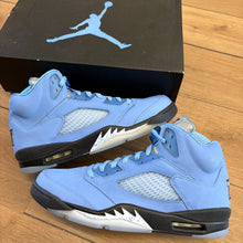 Load image into Gallery viewer, Jordan UNC 5s Size 11.5
