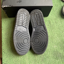 Load image into Gallery viewer, Jordan Travis Scott Phantom Low 1s Size 7.5
