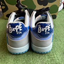 Load image into Gallery viewer, Bape Sk8 STAs Size 8.5
