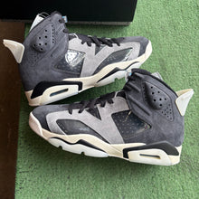 Load image into Gallery viewer, Jordan Tech Chrome 6s Size 11.5W/10M
