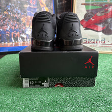 Load image into Gallery viewer, Jordan Black Cat 3s Size 12
