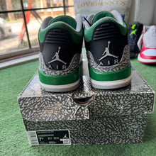 Load image into Gallery viewer, Jordan Pine Green 3s Size 7.5
