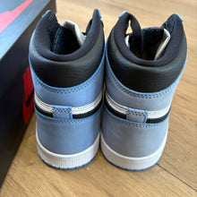 Load image into Gallery viewer, Jordan University Blue 1s Size 8
