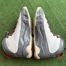 Load image into Gallery viewer, Jordan Fire Red 9s Size 11
