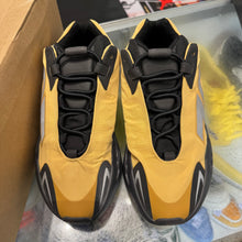 Load image into Gallery viewer, Adidas Yeezy Honey Flux 700 MNVN Size 8
