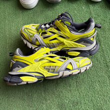 Load image into Gallery viewer, Balenciaga Track2s Size 42
