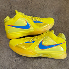 Load image into Gallery viewer, Nike KD 3 Size 10
