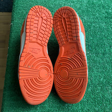 Load image into Gallery viewer, Nike Syracuse Low Dunks Size 10.5
