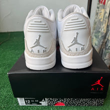 Load image into Gallery viewer, Jordan Pure Money 3s Size 12
