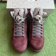 Load image into Gallery viewer, Jordan Burgundy 5s Size 4Y
