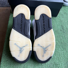 Load image into Gallery viewer, Jordan Reverse Metallic 5s Size 6Y
