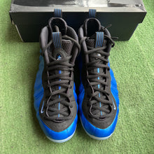 Load image into Gallery viewer, Nike Royal Blue Foamposites Size 13
